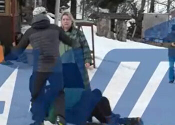 Σέλι – Σκιέρ: Η συγκινητική στιγμή της ανακοίνωσης του εντοπισμού του αγνοούμενου (βίντεο)