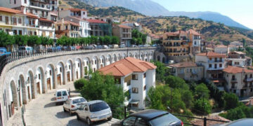 Κατέρρευσαν οι τιμές εξοχικών κατοικιών – Η σύγκριση με την προ κρίσης περίοδο