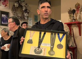 Ο «Τεμόν ΑΕΚ» Γ. Ζαχαριάδης πρόσφερε τα μετάλλιά του στον ΠΑΟ Οδυσσέας Ιθάκης