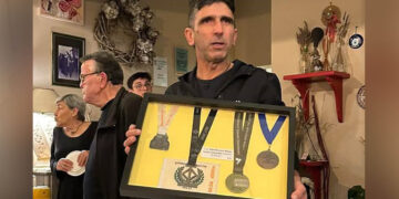 Ο «Τεμόν ΑΕΚ» Γ. Ζαχαριάδης πρόσφερε τα μετάλλιά του στον ΠΑΟ Οδυσσέας Ιθάκης