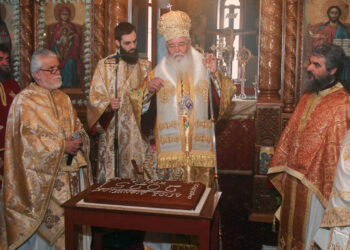 Με την παρουσία του Μητροπολίτη Παύλου και με μεγάλη συμμετοχή ολοκληρώθηκαν οι εορτασμοί για τον Άγιο Διονύσιο στο Βελβεντό (Φωτογραφίες)