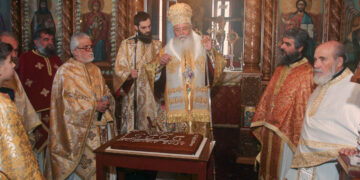 Με την παρουσία του Μητροπολίτη Παύλου και με μεγάλη συμμετοχή ολοκληρώθηκαν οι εορτασμοί για τον Άγιο Διονύσιο στο Βελβεντό (Φωτογραφίες)