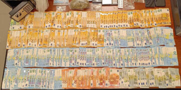 Συνελήφθη 20χρονος διακινητής ναρκωτικών στην Καστοριά – Κατασχέθηκαν λεφτά και ουσίες (Φωτογραφία)