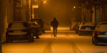 Υπέροχη νυχτερινή Κοζάνη, μέσα από το φακό του Αργύρη Καραμούζα