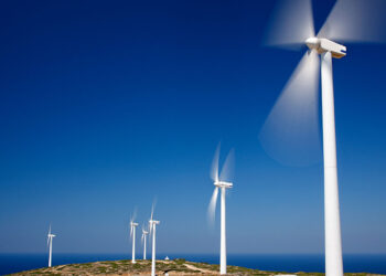 ΔΕΗ: Καινοτόμες παροχές στις εγγυήσεις προέλευσης πράσινης ενέργειας σε εταιρικούς πελάτες