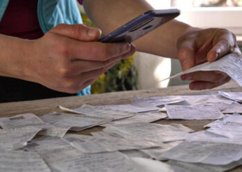 ΑΑΔΕ: 200 καταγγελίες την ημέρα για φοροδιαφυγή – Τα πρόστιμα που «καίνε»