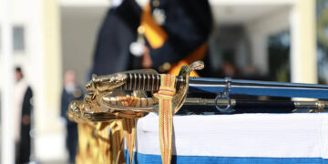 Σαρωτικό το δεύτερο κύμα Έκτακτων Κρίσεων στις Ένοπλες Δυνάμεις – Μειώθηκαν κατά 793 οι ανώτεροι αξιωματικοί