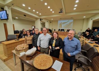 Πρώτη συνεδρίαση του Δ.Σ. Κοζάνης με κοπή πίτας και ευχές