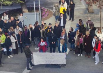 Κινητοποίηση της ΕΛΜΕ για τα Ωνάσεια Σχολεία στην Κοζάνη