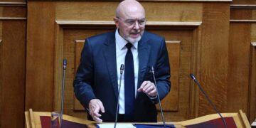 Παραιτήθηκε ο Φραγκογιάννης από υφυπουργός Εξωτερικών – Στη θέση του ο Χατζηβασιλείου