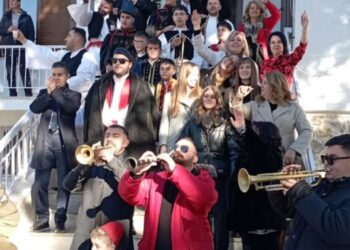 Βόιο: Με πολύ κέφι και σάτιρα τα Μπουμπουσιάρια σε Εράτυρα και Γαλατινή (video)