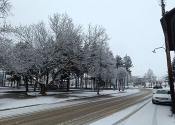 Στα λευκά ξύπνησε το Βόιο
