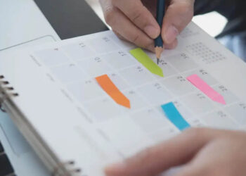 Πότε πέφτουν Καθαρά Δευτέρα, Πάσχα και όλες οι αργίες και τα τριήμερα του 2025