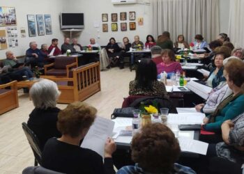 Σε γιορτινή διάθεση έκοψε την πρωτοχρονιάτικη Βασιλόπιτα το ΚΑΠΗ Αμυνταίου