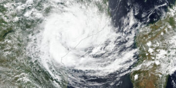 Καιρός: Έρχεται «κυκλογένεση» – Τι είναι η μετεωρολογική «βόμβα» που θα σχηματιστεί στην Ευρώπη