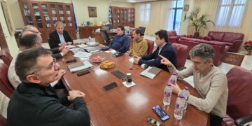 Νέα φωτιστικά LED για το Οδικό Δίκτυο της Περιφέρειας – Υπογράφηκε το έργο με πρ. 2.790.000 ευρώ