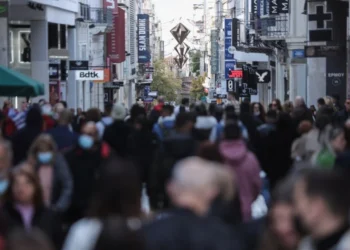 Χειμερινές εκπτώσεις 2025: Ανοιχτά τα καταστήματα την Κυριακή 19/1, τι ισχύει για σούπερ μάρκετ