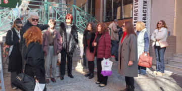 Το “Βιβλιοτεχνείο’ ταξίδεψε στην Κοζάνη και “περπάτησε” στον “Γιαλάν Ντουνιά” του Μιχάλη Πιτένη (Βίντεο + Φώτο)