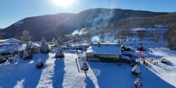 Από το Χιονοδρομικό Κέντρο στο Πισοδέρι Φλώρινας θα εκπέμψει ζωντανά σήμερα η εκπομπή «Όπου Υπάρχει Ελλάδα» του ΣΚΑΪ