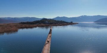 Η εκπομπή του ΣΚΑΪ “Όπου υπάρχει Ελλάδα” ταξιδεύει στις μαγικές Πρέσπες σήμερα το μεσημέρι