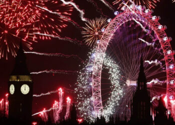 Πρωτοχρονιά 2025: Πώς υποδέχτηκε ο πλανήτης το νέο έτος – Με χαρά, ελπίδα αλλά και με διαδηλώσεις και black out