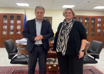 Με τη νέα πρόεδρο του ΕΒΕ Φλώρινας συναντήθηκε ο Περιφερειάρχης Γιώργος Αμανατίδης