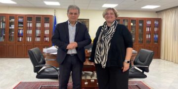 Με τη νέα πρόεδρο του ΕΒΕ Φλώρινας συναντήθηκε ο Περιφερειάρχης Γιώργος Αμανατίδης