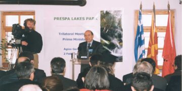 Με πρωτοβουλία του Κώστα Σημίτη ιδρύθηκε το 2000 το Πάρκο Πρεσπών