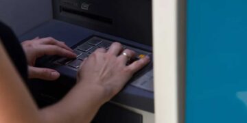 Αυτές είναι οι προμήθειες των τραπεζών που καταργούνται από Πέμπτη 9 Ιανουαρίου