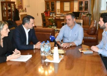 Ανεργία και απολιγνιτοποίηση στο επίκεντρο συνάντησης Χαρίτση – Κοκκαλιάρη