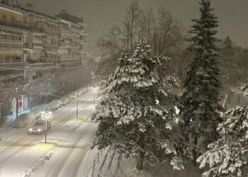 «Άσπρη μέρα» στη Δυτική Μακεδονία- Επέλαση του χιονιά και χαμηλές θερμοκρασίες σε όλη την Περιφέρεια