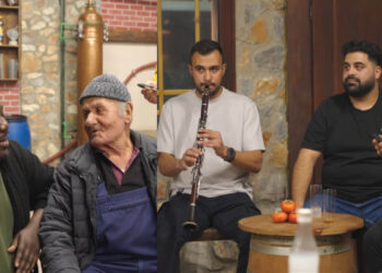 Ο Ζερόμ ήρθε στο Ανατολικό Εορδαίας και μαθαίνει τι είναι το μουχαμπέτι (Βίντεο)