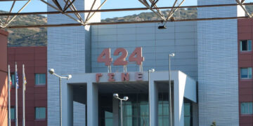 Θεσσαλονίκη: Μαχαίρωσε τον αδελφό του για μια λογομαχία – Στον εισαγγελέα ο 16χρονος, σε σοβαρή κατάσταση το θύμα