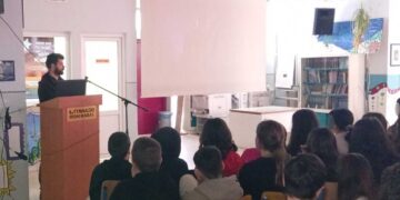 Πτολεμαΐδα: Για την ασφαλή πλοήγηση στο διαδίκτυο ενημερώθηκαν από την ΕΛ.ΑΣ. οι μαθητές του 4ου Γυμνασίου