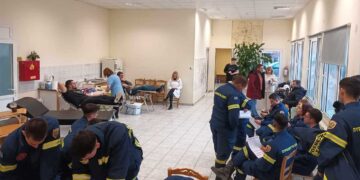 Άκρως επιτυχημένη εθελοντική αιμοδοσία στην κοινότητα Περδίκκα με τη συμμετοχή σπουδαστών από τη Σχολή Πυροσβεστικής