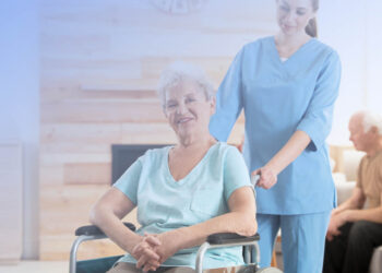 Αυξάνεται από 1.200 στα 1.800 ευρώ το τροφείο των ΑμεΑ στις Στέγες και 50 στα Οικοτροφεία