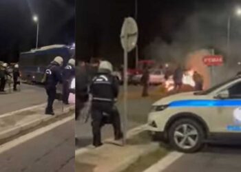 Εγνατία οδός: Διαμαρτυρία αγροτών στο Μπλόκο Γυρτώνης – Αστυνομικοί από την περιοχή, απέτρεψαν τη διακοπή κυκλοφορίας στην Εθνική Οδό