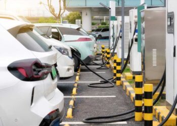 Ανοίγει ξανά το «Κινούμαι Ηλεκτρικά 3» -Πόσα χρήματα μπήκαν στα ταμεία για τις επιδοτήσεις