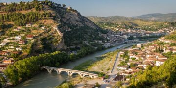 3ημερη Ορειβατική και Τουριστική Δραστηριότητα στην Αλβανία διοργανώνει η Ορειβατική Λέσχη Εορδαίας