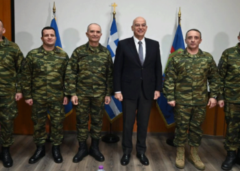 Επίσκεψη Υπουργού Εθνικής Άμυνας Νίκου Δένδια στην 9η Ταξιαρχία μαζί με τον Αρχηγό του ΓΕΣ