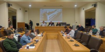 Δ.Σ. Κοζάνης: Προστασία οφειλετών με… πρόχειρη εισήγηση- Αποσύρθηκε το θέμα της διαγραφής χρεών- Ηχηρές απουσίες από την παράταξη του Δημάρχου