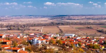 Ενίσχυση έως 10.000 ευρώ για μετεγκατάσταση στον Έβρο – Ποιους αφορά