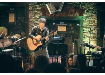 Ο Φοίβος Δεληβοριάς έρχεται στην Κοζάνη για δύο βράδια