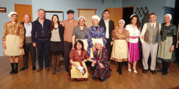 Γεμάτο το Πνευματικό Κέντρο Πτολεμαΐδας στην παράσταση “Ρωξάνα και Βαρβάρα” της Ένωσης Ποντίων Πιερίας (Φωτογραφίες)