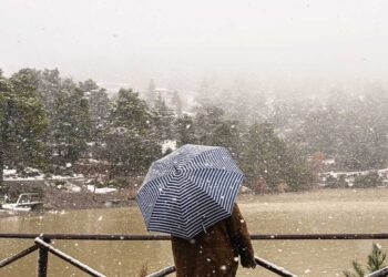 Νέο έκτακτο δελτίο από την ΕΜΥ – Κύμα ψύχους σε δύο φάσεις, πτώση θερμοκρασίας έως 10 βαθμούς και χιόνια, δείτε πώς θα κινηθεί η κακοκαιρία