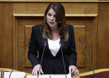 Υποχρεωτικό ποσοστό 33% συμμετοχής των γυναικών στα ΔΣ εισηγμένων εταιρειών