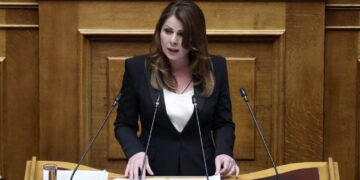 Υποχρεωτικό ποσοστό 33% συμμετοχής των γυναικών στα ΔΣ εισηγμένων εταιρειών