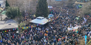 Πτολεμαΐδα: Η πορεία διαμαρτυρίας για τα Τέμπη όπως την κατέγραψε ο True Story (Φωτογραφίες και βίντεο)