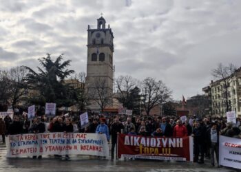 Ξεκίνησε το μεγάλο συλλαλητήριο για τα Τέμπη στην Κοζάνη- Δείτε live από τη σύνδεση του Top Channel
