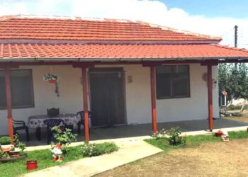 Συμπολίτης μας στην Καστοριά διαθέτει σπίτι για να φιλοξενήσει άτομα από τη Σαντορίνη